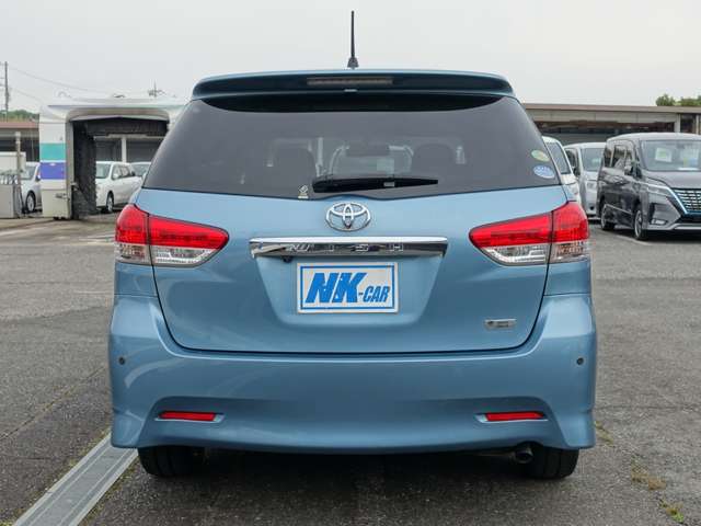 2009 Toyota Wish – thumbnail 3