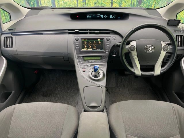 2010 Toyota Prius – thumbnail 2
