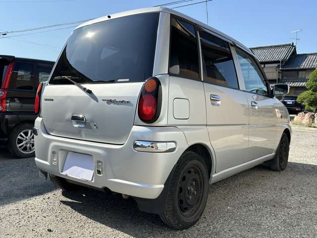 2000 Subaru Pleo – thumbnail 4