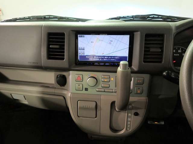 2011 Suzuki Every Wagon – thumbnail 2
