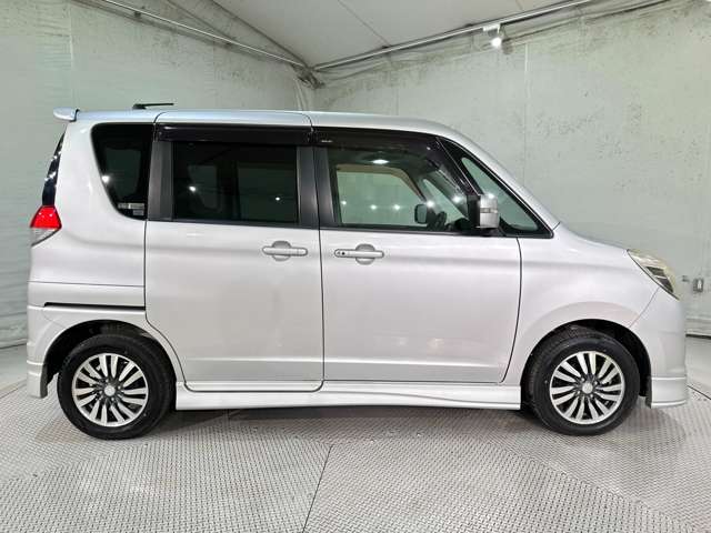 2011 Suzuki Solio – thumbnail 4