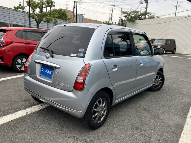 2005 Daihatsu Mira Gino – thumbnail 3