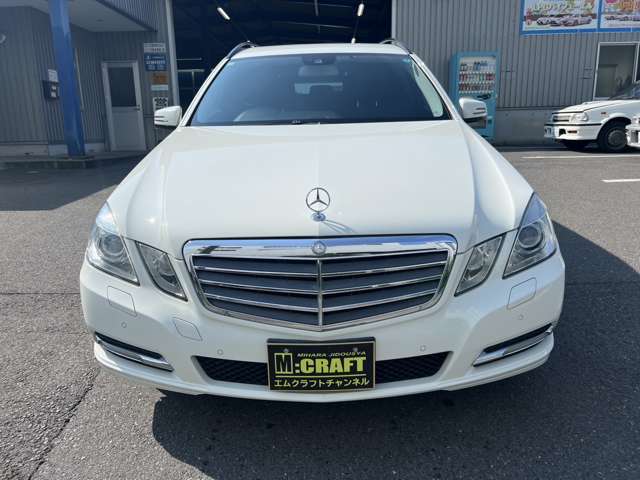 2011 Mercedes-Benz E-Class Wagon – thumbnail 2