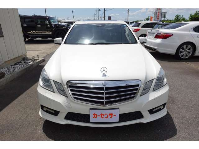 2011 Mercedes-Benz E-Class – thumbnail 2