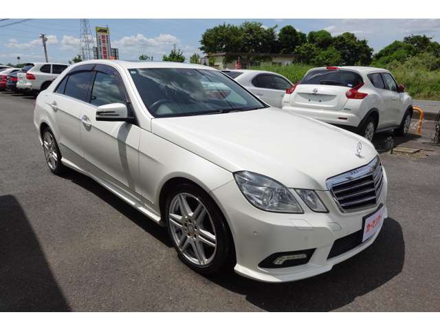 2011 Mercedes-Benz E-Class – thumbnail 3