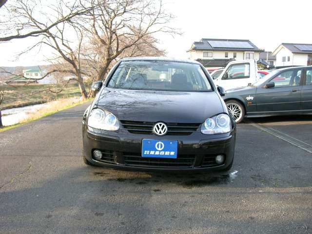 2005 Volkswagen Golf – thumbnail 2