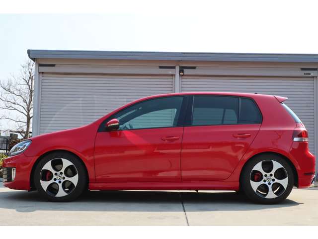 2010 Volkswagen Golf – thumbnail 2