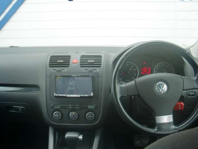 2007 Volkswagen Golf – thumbnail 2