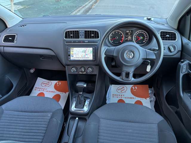 2010 Volkswagen Polo – thumbnail 2