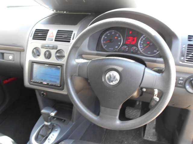 2007 Volkswagen Golf Touran – thumbnail 3