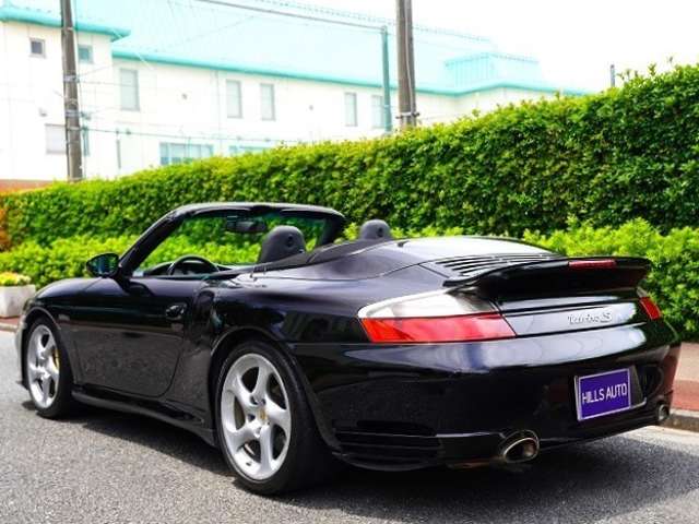 2005 Porsche 911 Cabriolet – thumbnail 2