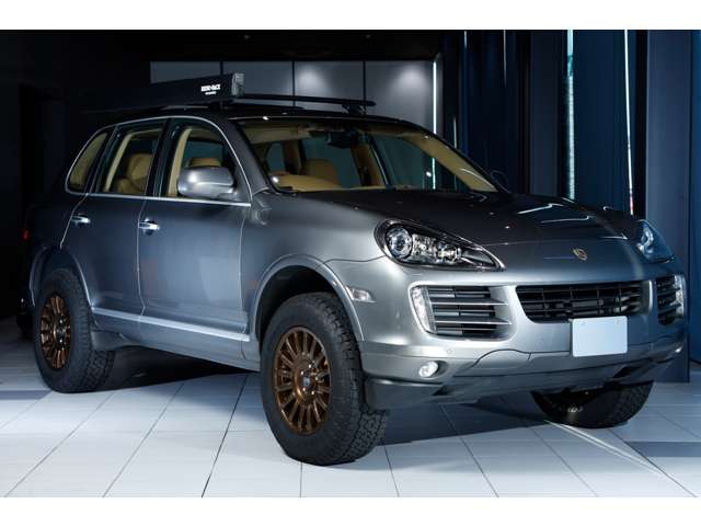 2010 Porsche Cayenne – thumbnail 3