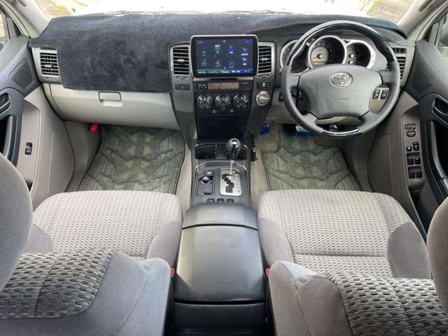 2007 Toyota Hilux Surf – thumbnail 4
