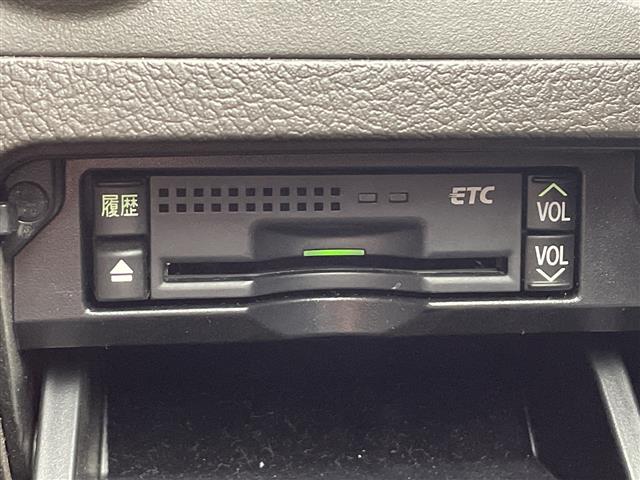 2010 Toyota Crown Athlete – thumbnail 3