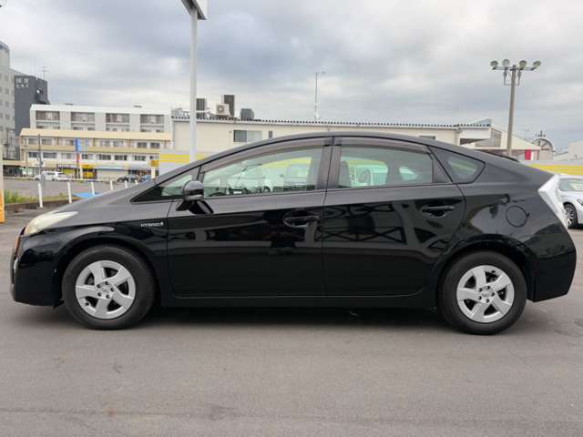 2010 Toyota Prius – thumbnail 4