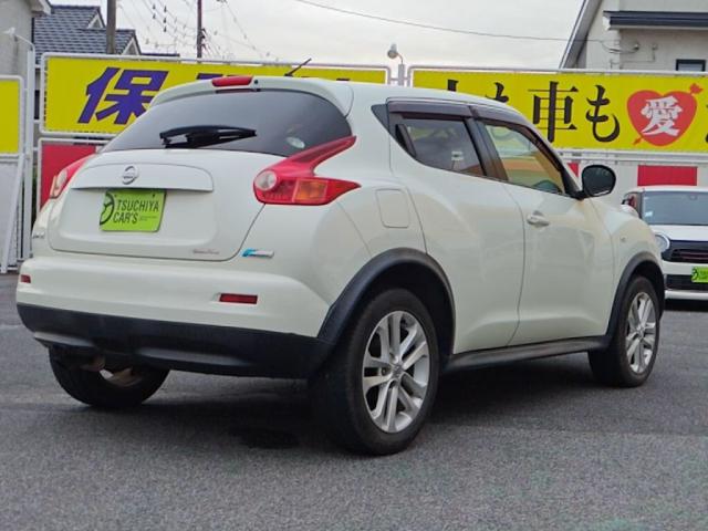 2011 Nissan Juke – thumbnail 2