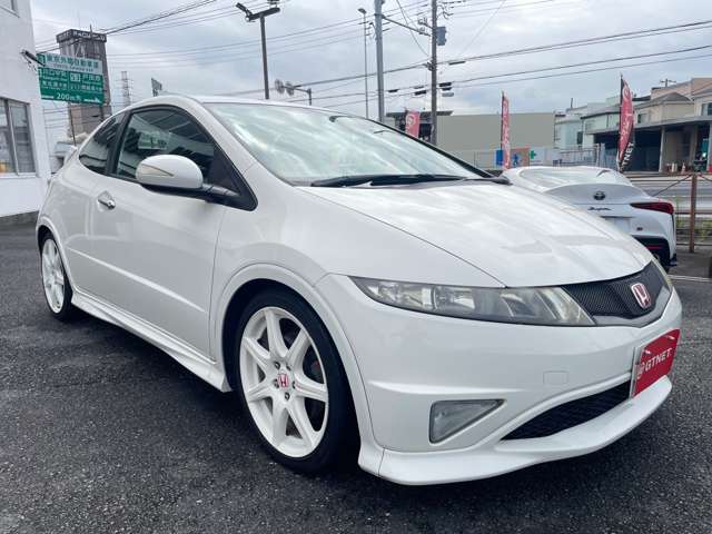 2010 Honda Civic Type R Euro – thumbnail 3