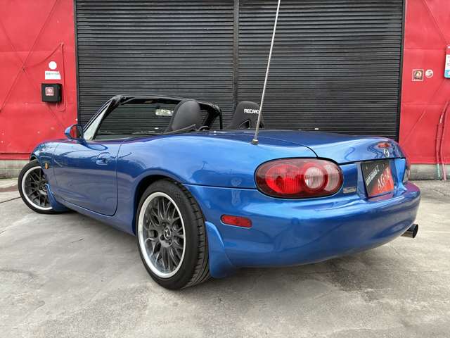 2001 Mazda Roadster – thumbnail 4