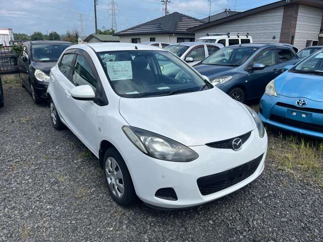 2011 Mazda Demio – thumbnail 3