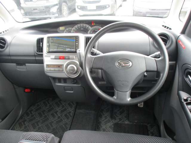 2008 Daihatsu Tanto – thumbnail 3