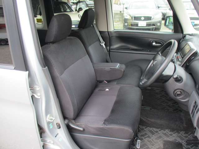 2008 Daihatsu Tanto – thumbnail 4