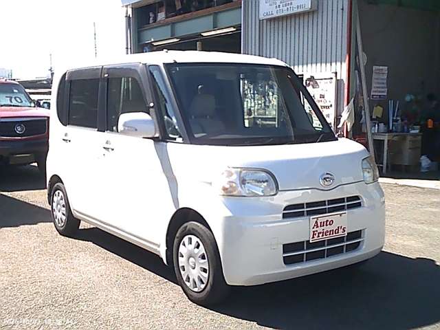 2010 Daihatsu Tanto – thumbnail 2