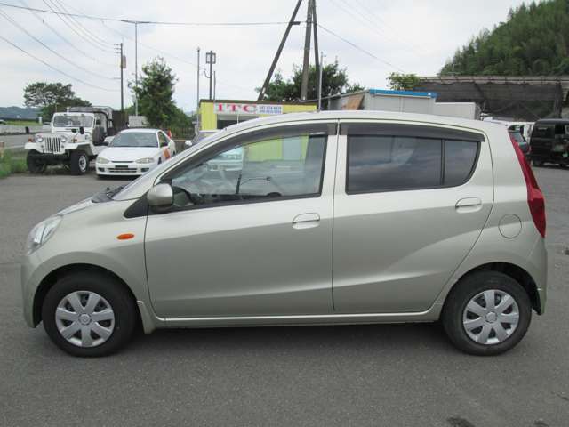 2011 Daihatsu Mira – thumbnail 4