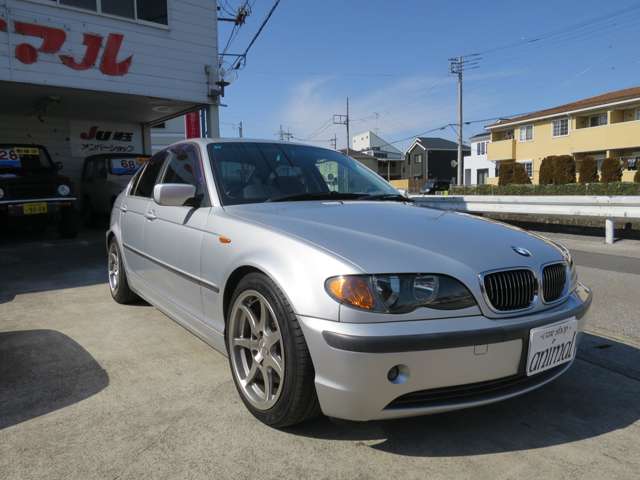 2004 BMW 3 Series – thumbnail 3