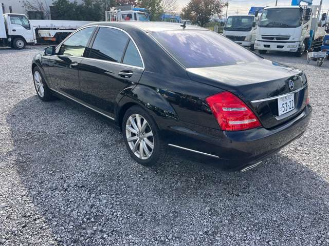 2010 Mercedes-Benz S-Class – thumbnail 4