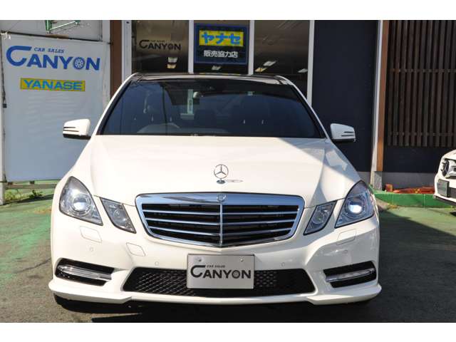 2011 Mercedes-Benz E-Class – thumbnail 2