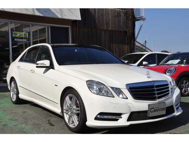 2011 Mercedes-Benz E-Class – thumbnail 3