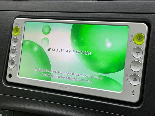 2011 Toyota Prius – thumbnail 3
