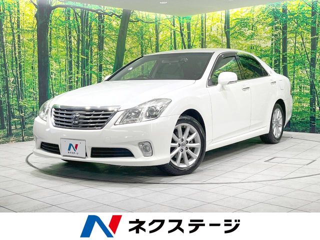 2010 Toyota Crown Royal