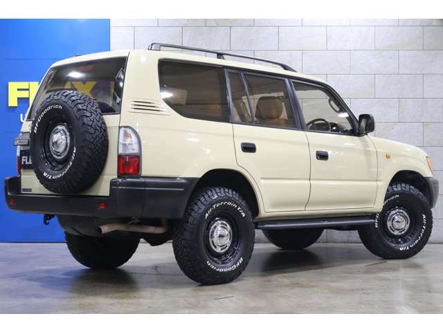 2002 Toyota Land Cruiser Prado – thumbnail 3