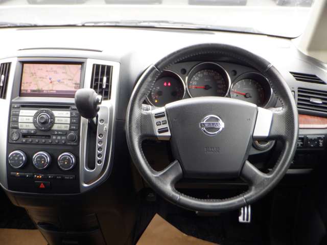2007 Nissan Presage – thumbnail 4