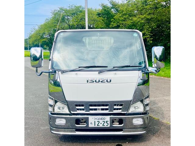 2005 Isuzu Elf – thumbnail 2