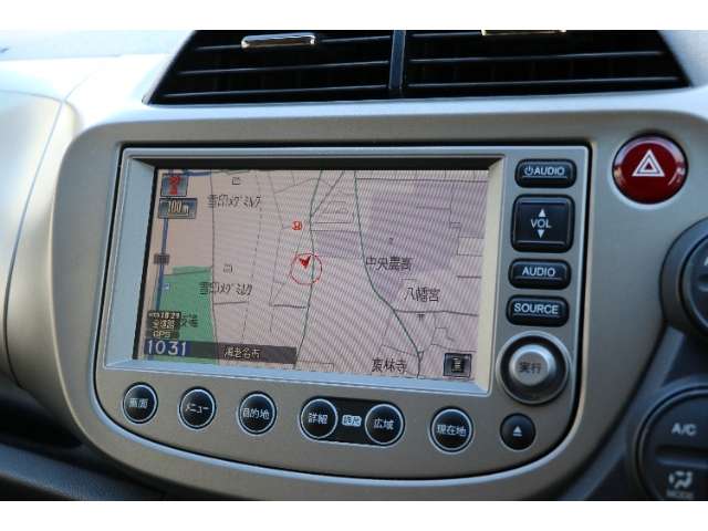 2011 Honda Fit Hybrid – thumbnail 3