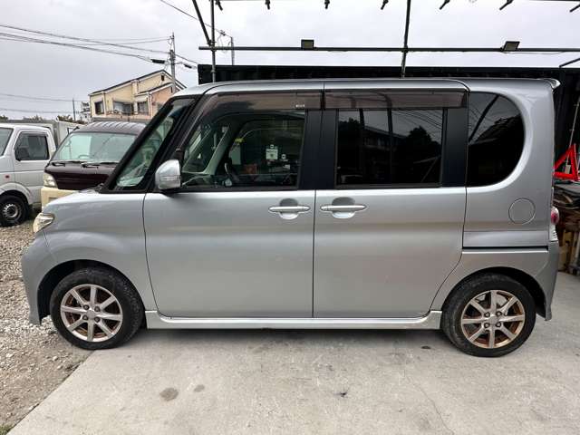 2011 Daihatsu Tanto – thumbnail 4