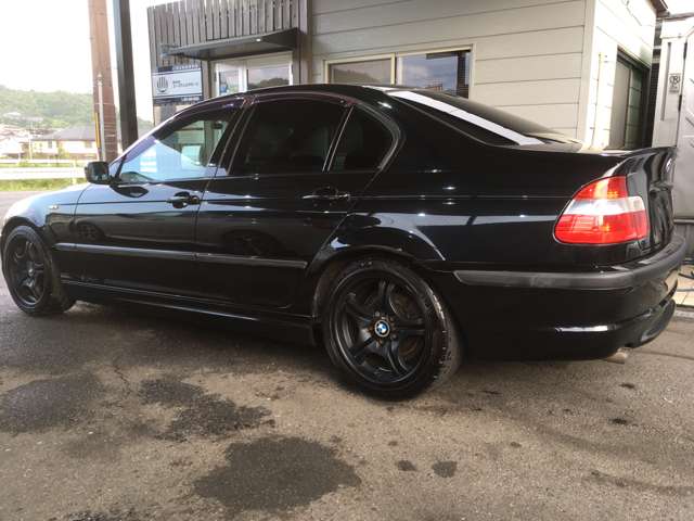2004 BMW 3 Series – thumbnail 4