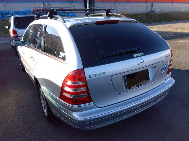 2004 Mercedes-Benz C-Class Wagon – thumbnail 2