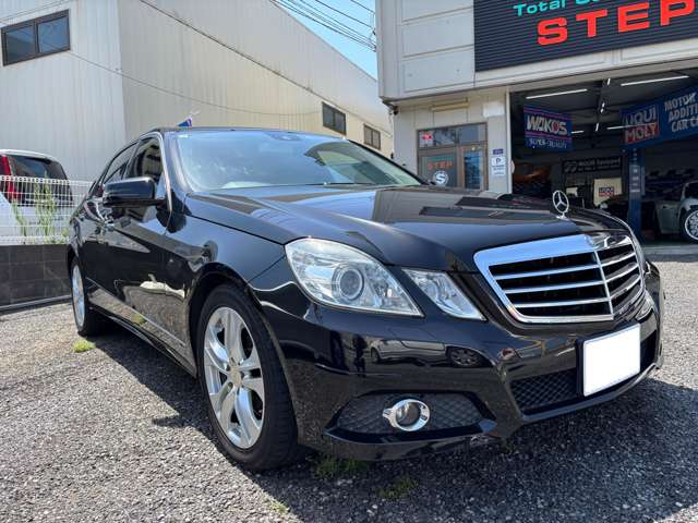 2009 Mercedes-Benz E-Class – thumbnail 2