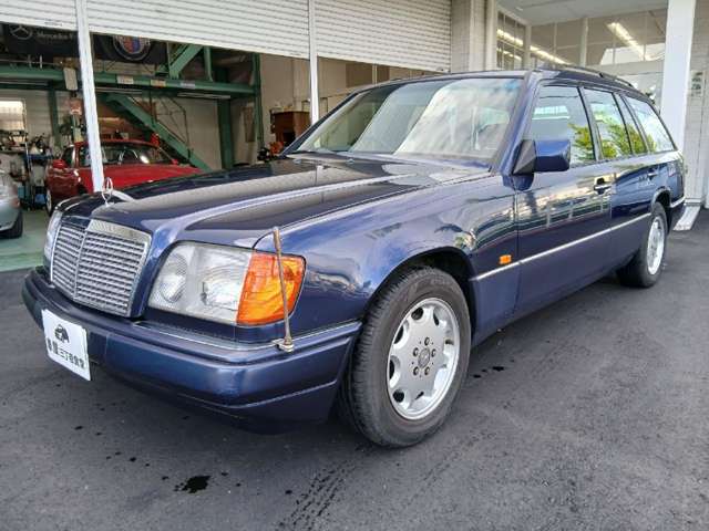 1996 Mercedes-Benz E-Class Wagon – thumbnail 4