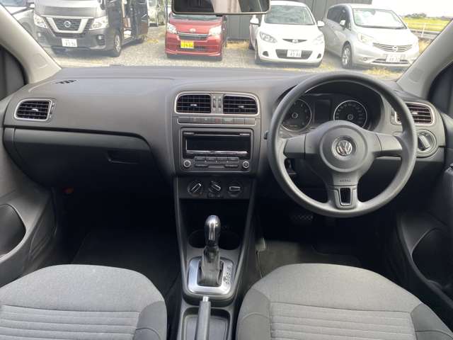 2011 Volkswagen Polo – thumbnail 4