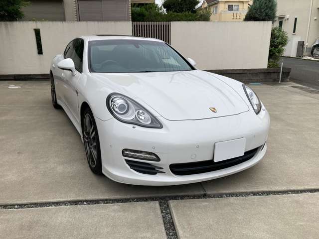 2011 Porsche Panamera – thumbnail 4