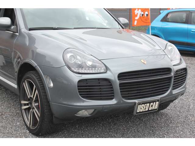 2005 Porsche Cayenne – thumbnail 2