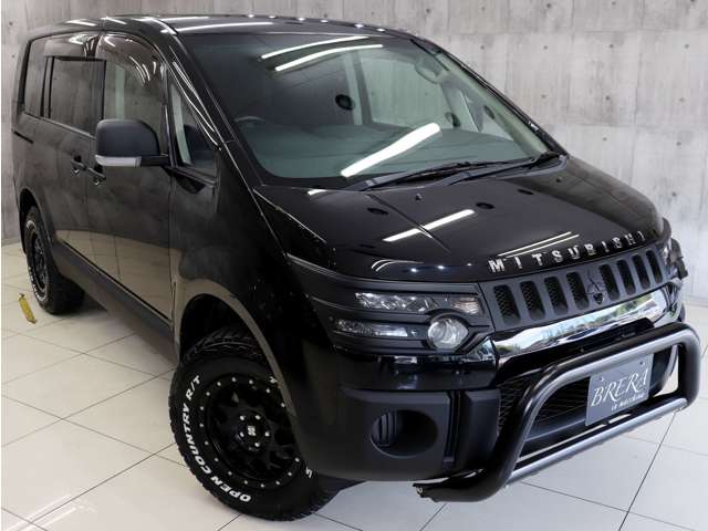 2011 Mitsubishi Delica D:5 – thumbnail 4