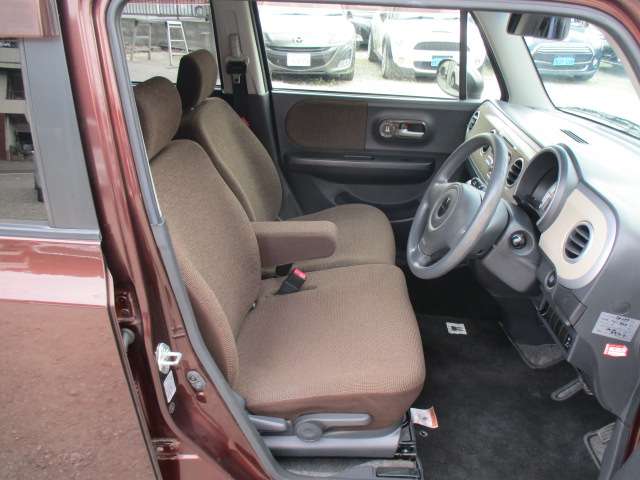 2011 Suzuki Alto Lapin – thumbnail 4