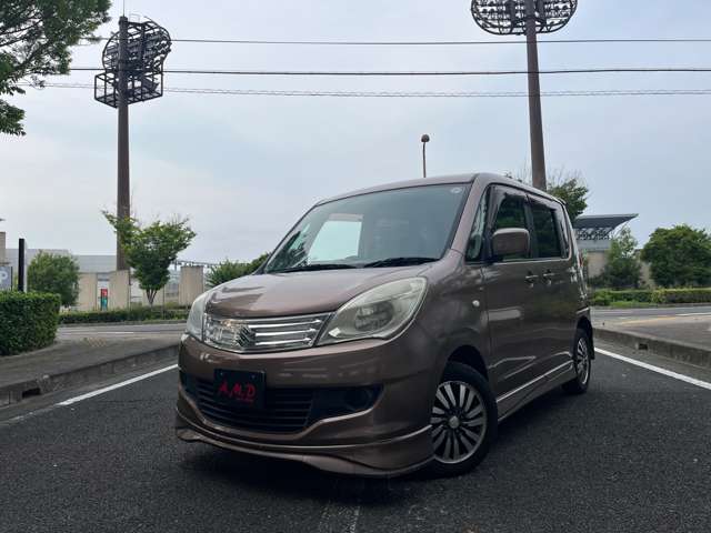 2011 Suzuki Solio – thumbnail 2