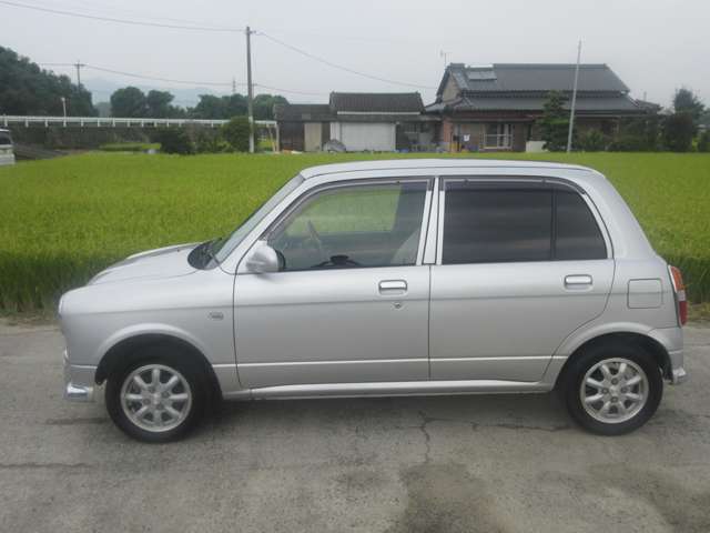 2000 Daihatsu Mira Gino – thumbnail 4