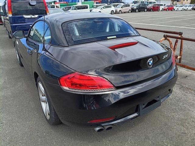 2010 BMW Z4 – thumbnail 2
